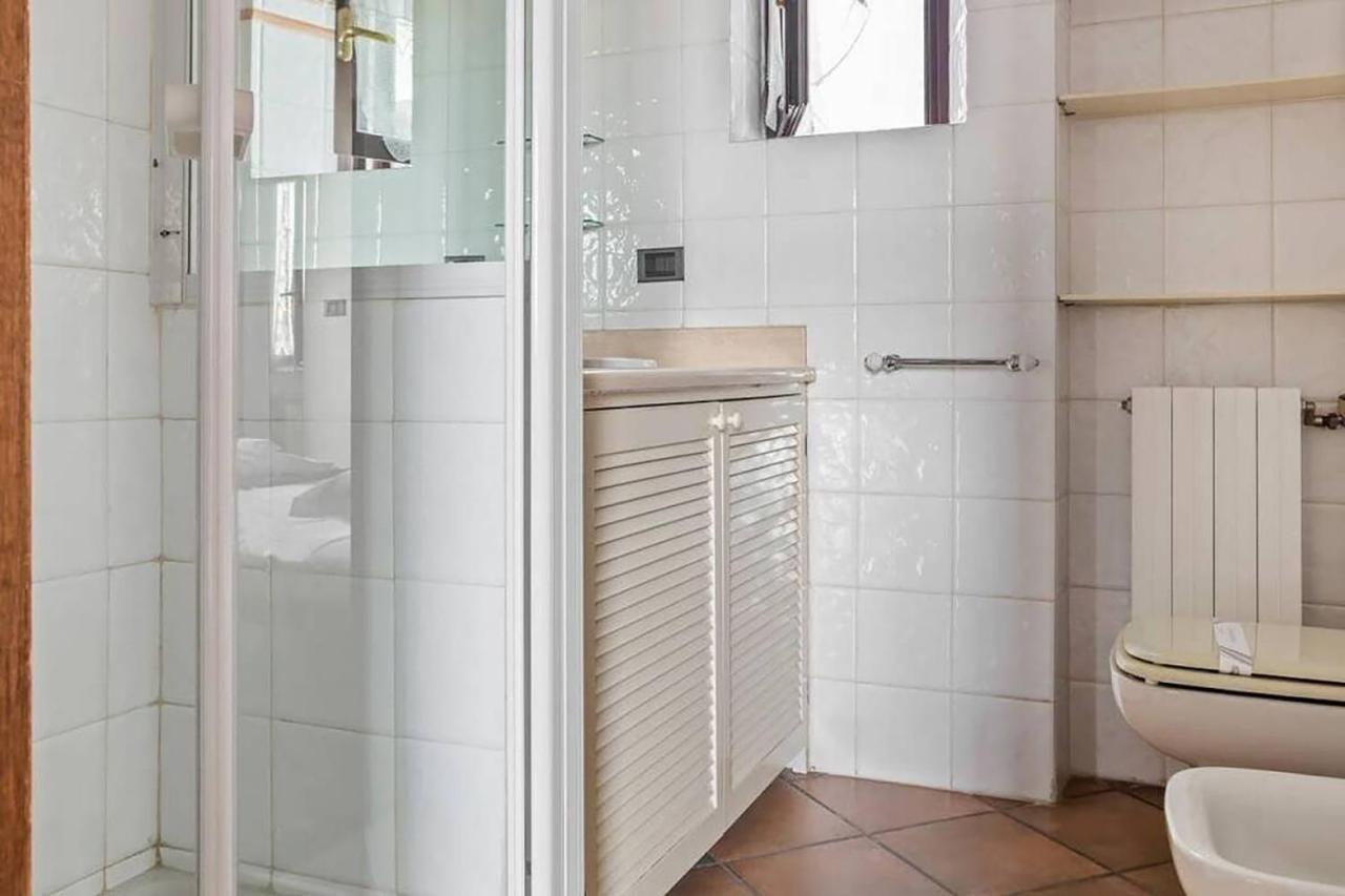 Hostme Colosseum Apartment Рим Экстерьер фото